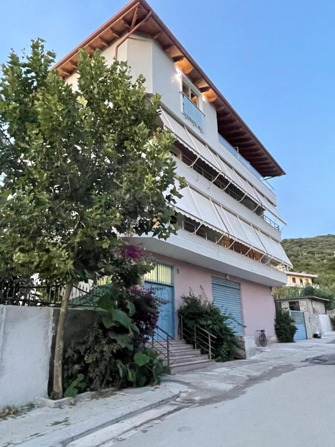 Adriatik Hotel Vlorë Esterno foto